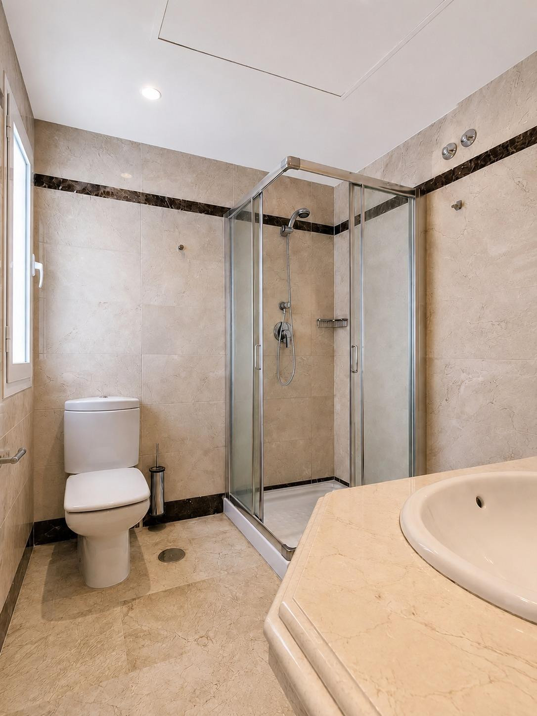 3 Bedroom Apartment for Sale in Nagüeles — view 15