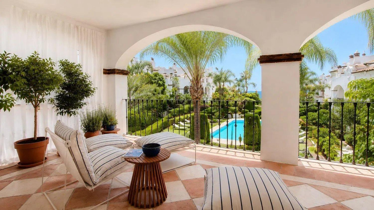 3 Bedroom Apartment for Sale in Nagüeles — 3
