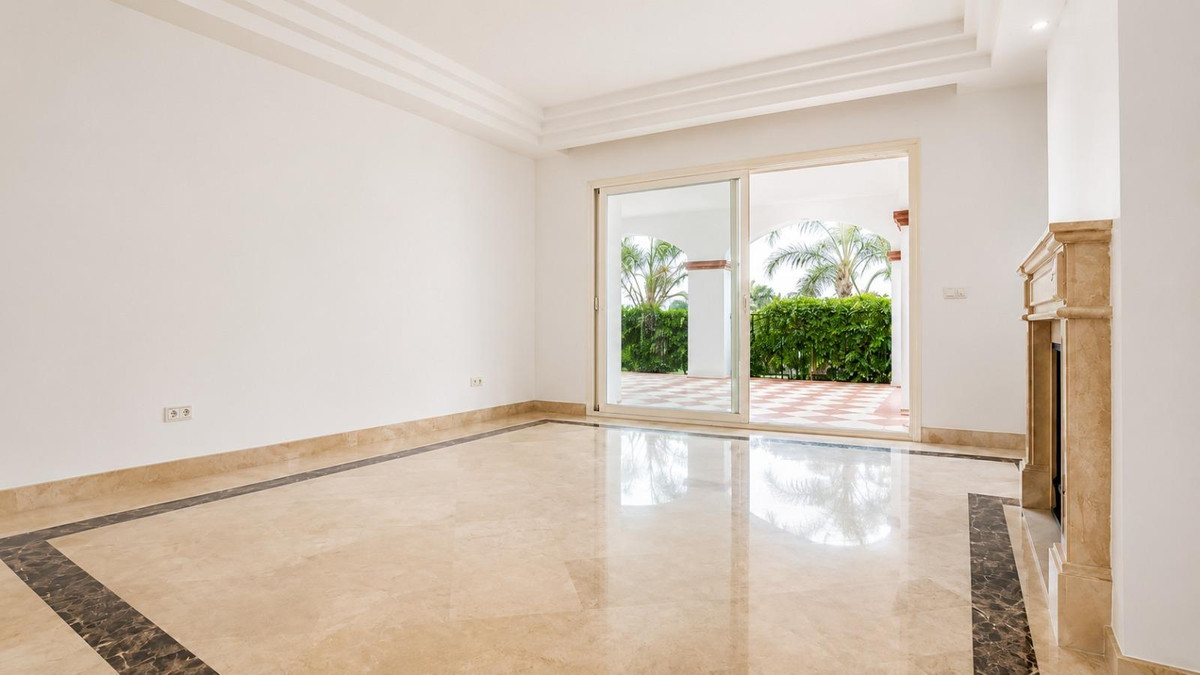 3 Bedroom Apartment for Sale in Nagüeles — 8