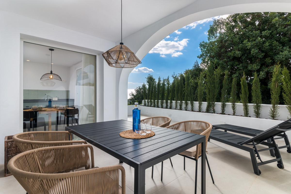 2 Bedroom Villa for Sale in Istán — 4