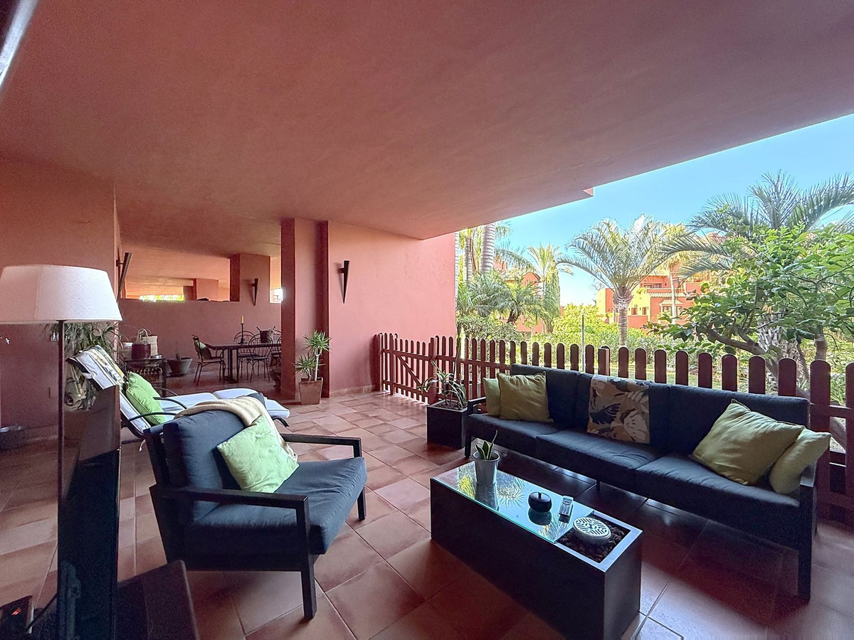 4 Bedroom Apartment for Sale in Estepona