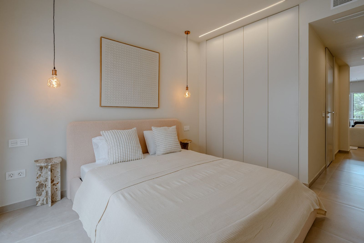 2 Bedroom Apartment for Sale in Nueva Andalucía — view 11