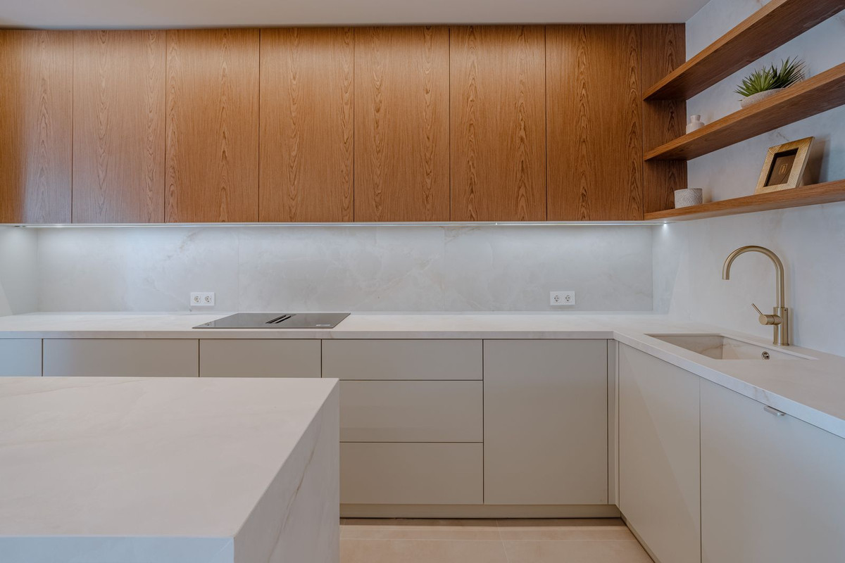 2 Bedroom Apartment for Sale in Nueva Andalucía — view 17