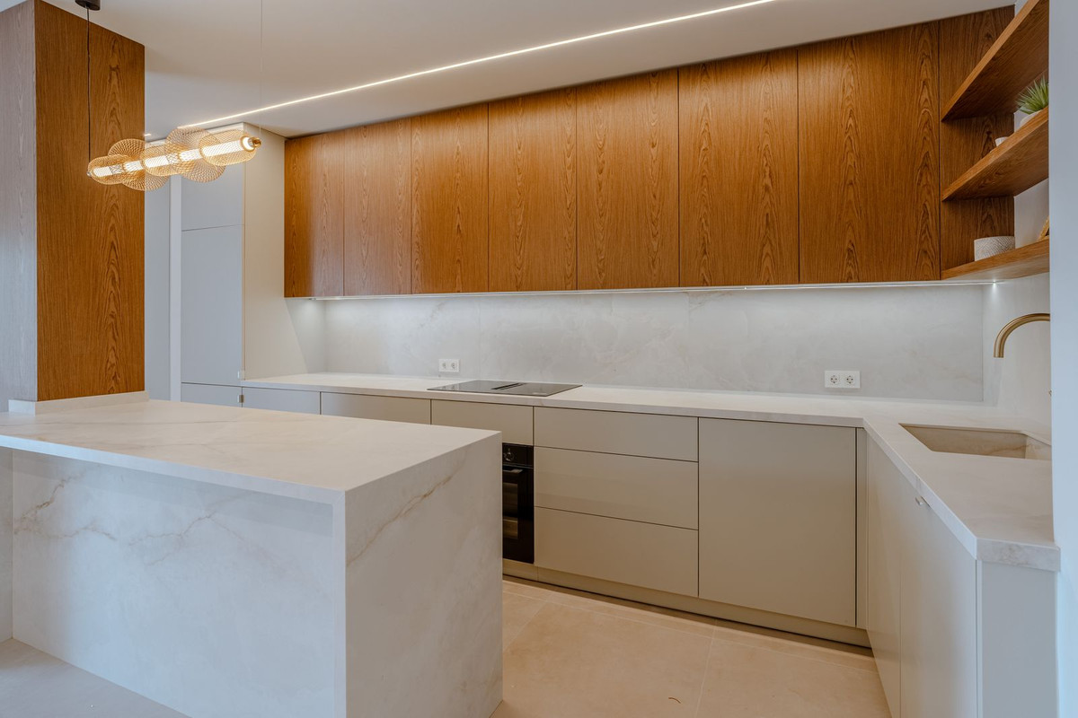 2 Bedroom Apartment for Sale in Nueva Andalucía — view 5