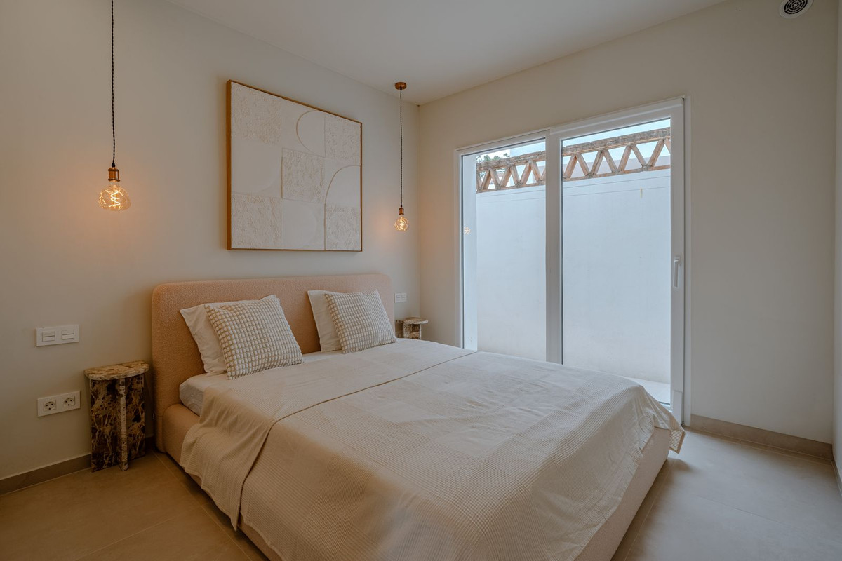 2 Bedroom Apartment for Sale in Nueva Andalucía — view 8