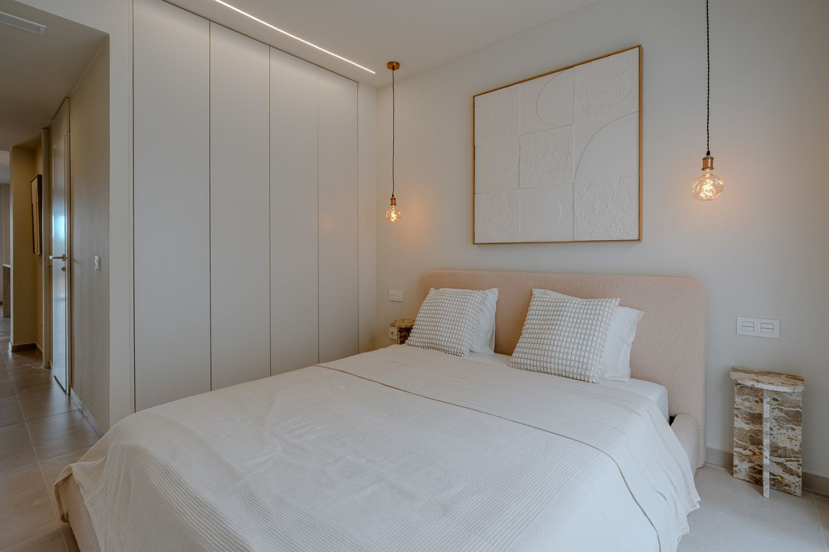 2 Bedroom Apartment for Sale in Nueva Andalucía — view 9