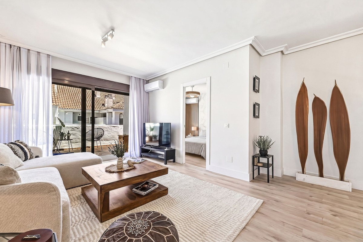 3 Bedroom Apartment for Sale in Nueva Andalucía — view 13