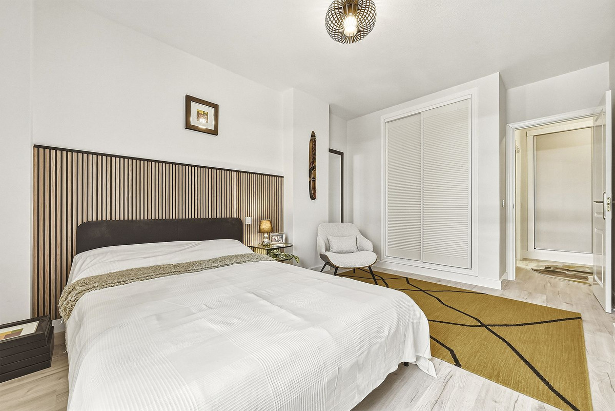 3 Bedroom Apartment for Sale in Nueva Andalucía — view 15