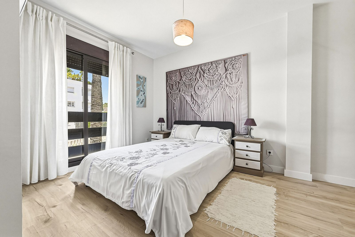 3 Bedroom Apartment for Sale in Nueva Andalucía — view 19