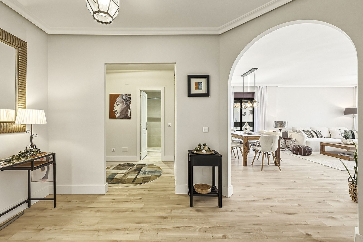 3 Bedroom Apartment for Sale in Nueva Andalucía — 9