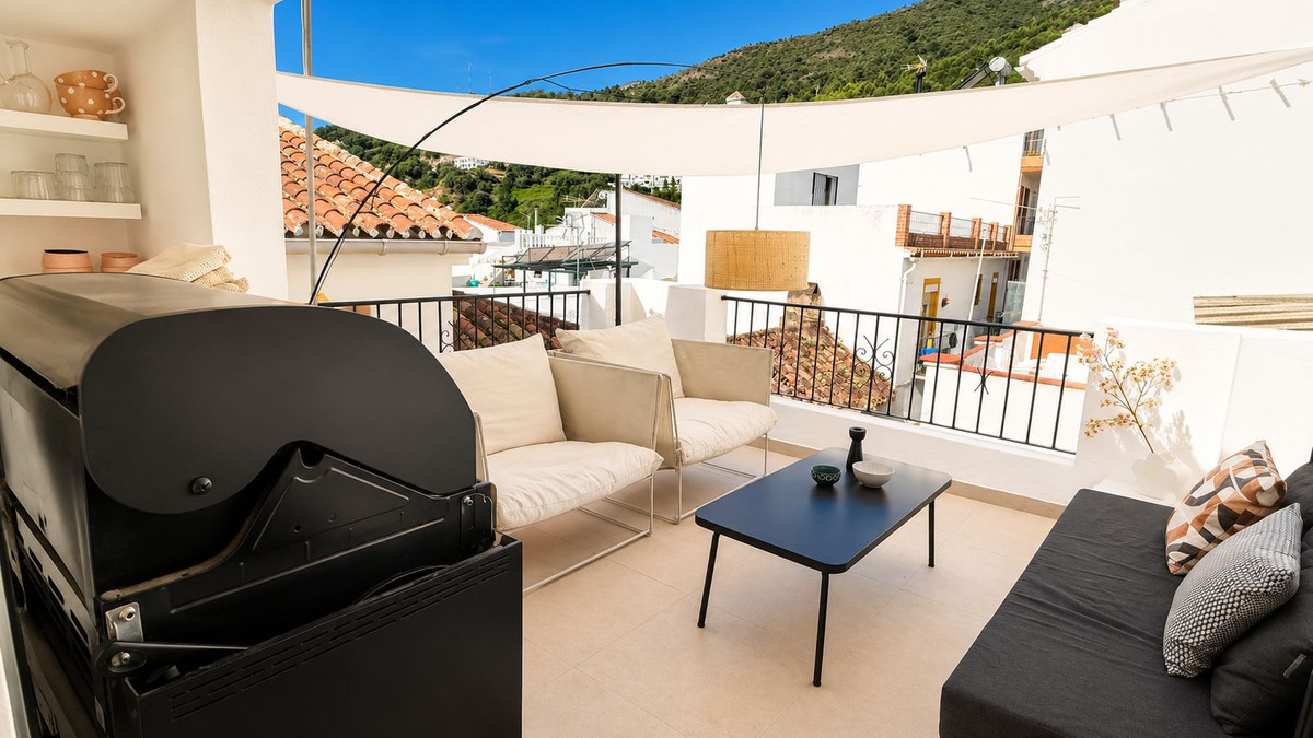 2 Bedroom Villa for Sale in Ojén