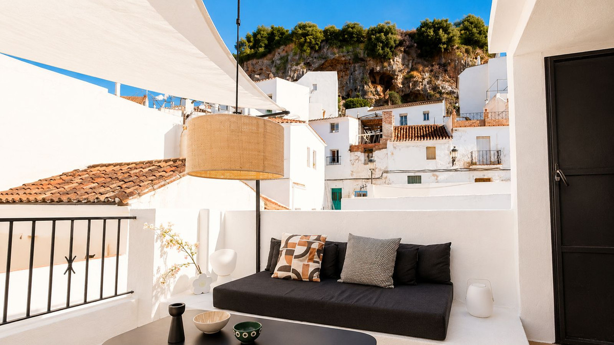 2 Bedroom Villa for Sale in Ojén — view 17