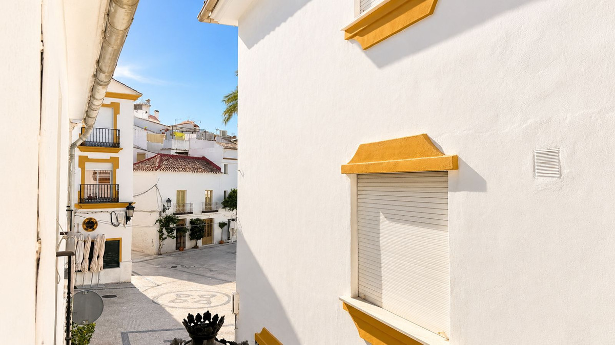 2 Bedroom Villa for Sale in Ojén — 4