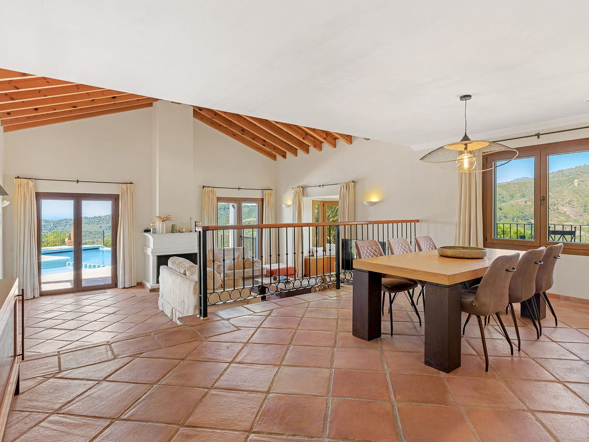 5 Dormitorios Villa en Venta en Benahavís — view 7