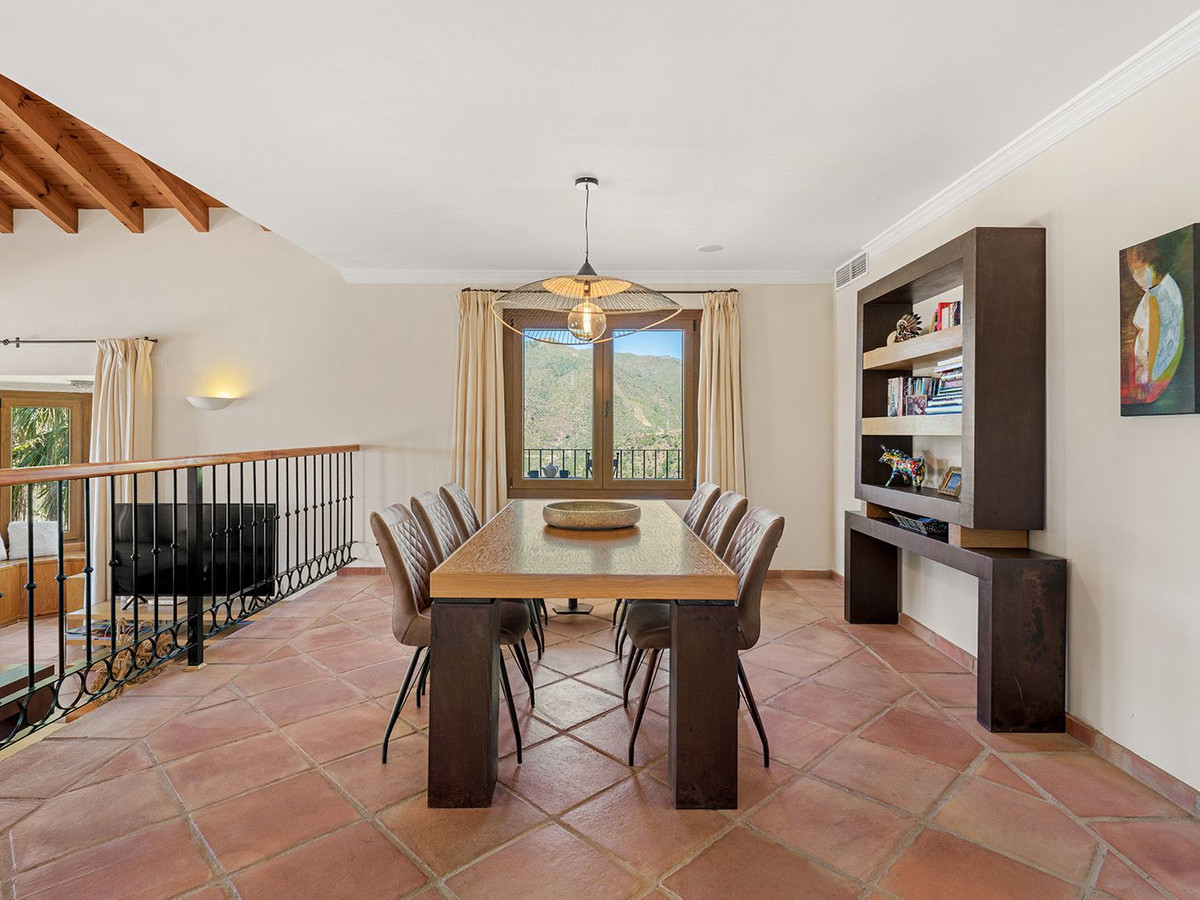 5 Dormitorios Villa en Venta en Benahavís — view 8