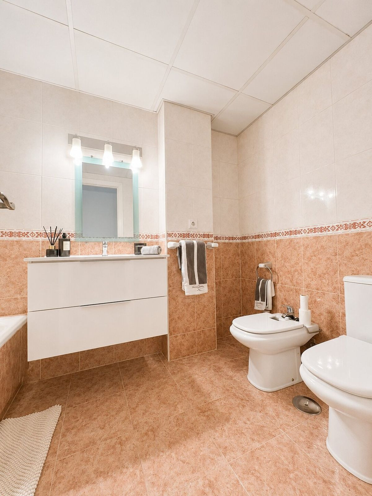2 Bedroom Apartment for Sale in Puerto Banús — view 14