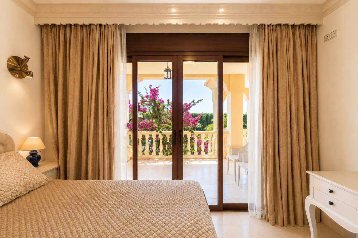 5 Bedroom Villa for Sale in La Quinta — view 20