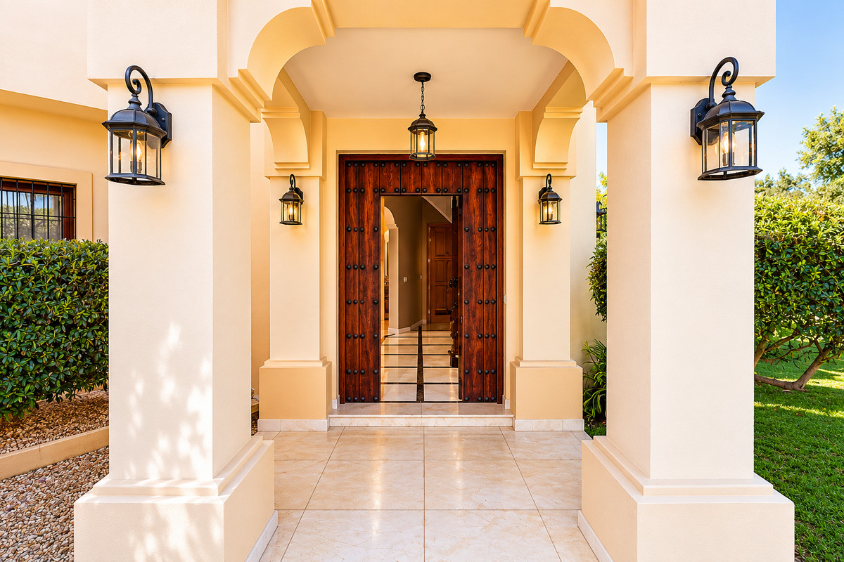 5 Bedroom Villa for Sale in La Quinta — view 6