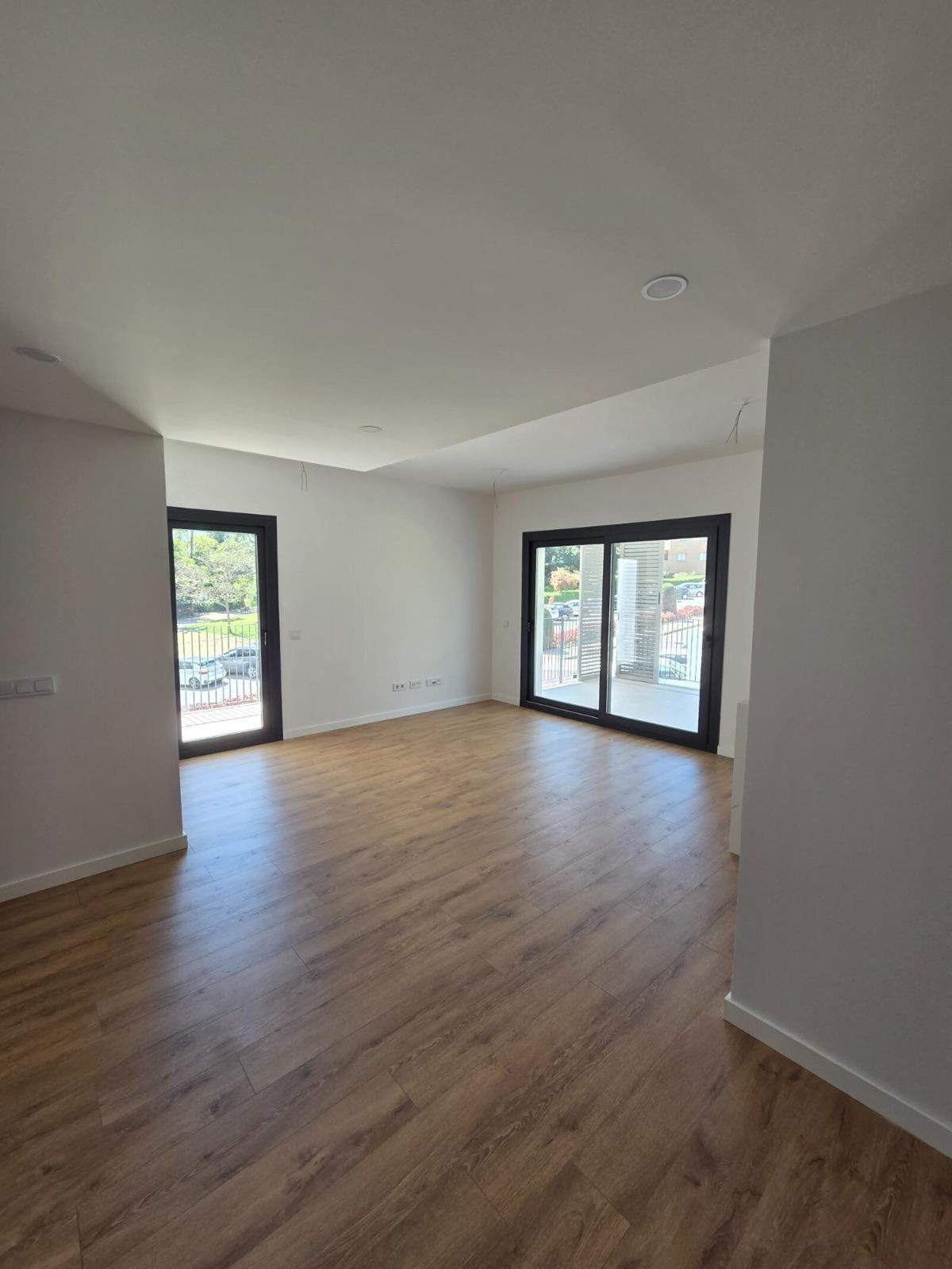 3 Bedroom Apartment for Sale in Estepona — 8