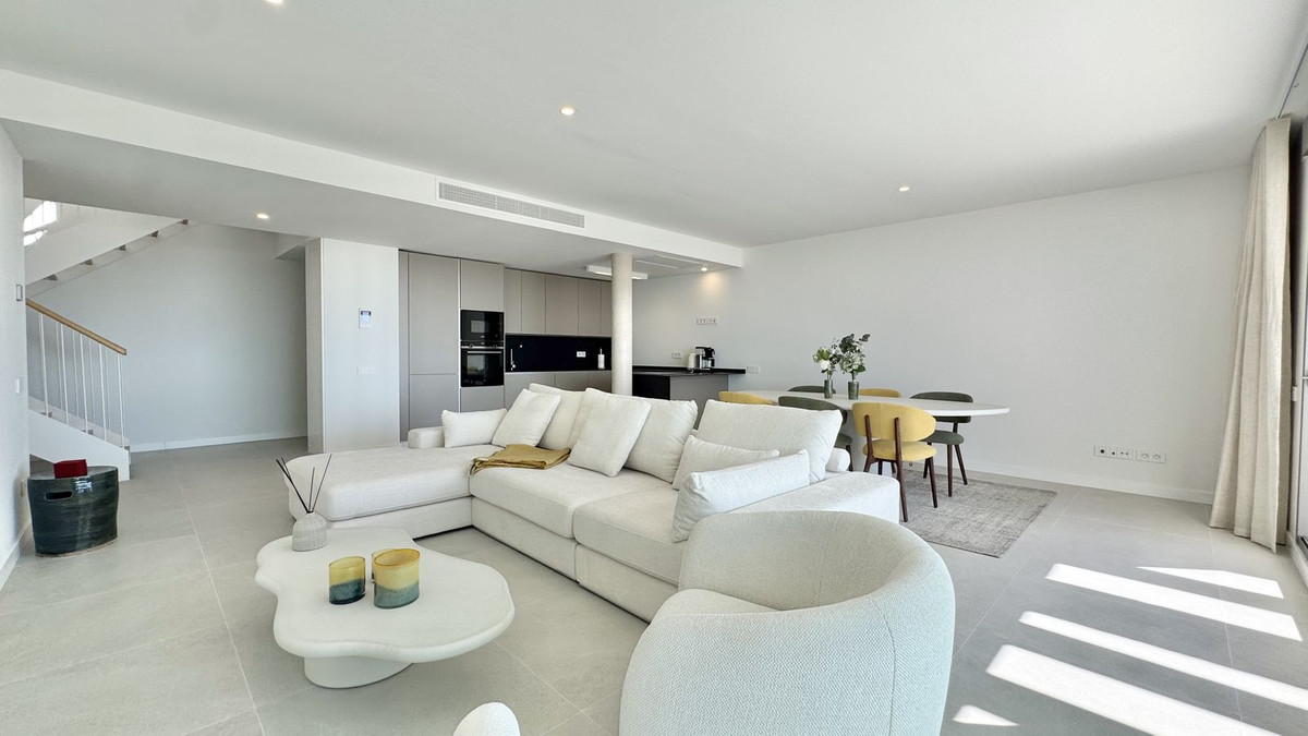 3 Bedroom Apartment for Sale in Selwo — 4
