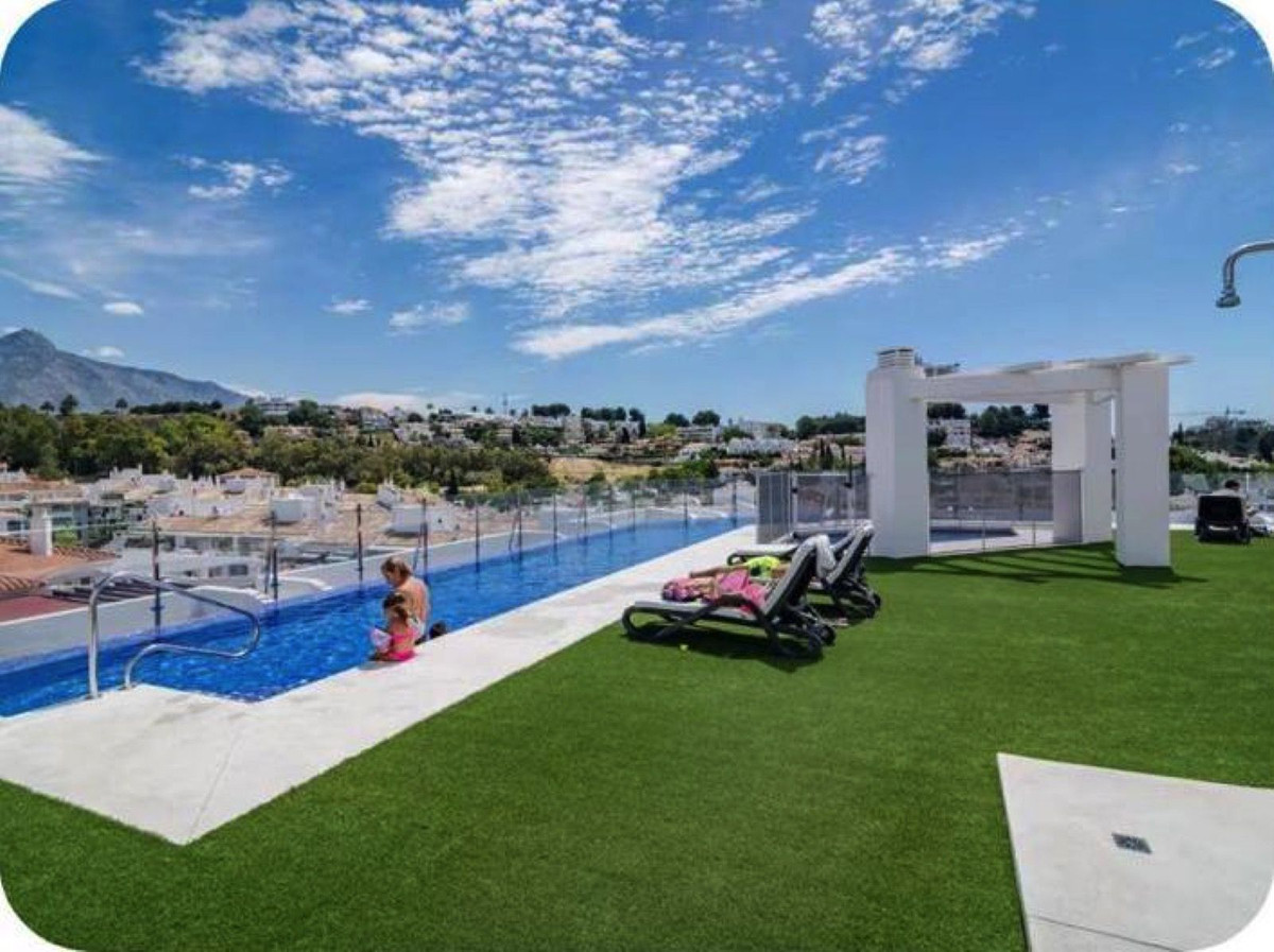3 Bedroom Apartment for Sale in Nueva Andalucía — view 2