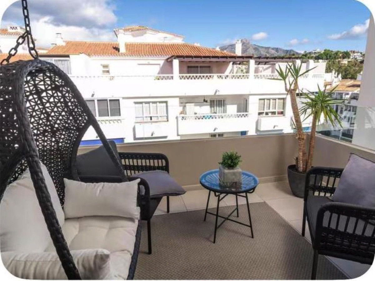 3 Bedroom Apartment for Sale in Nueva Andalucía — view 7