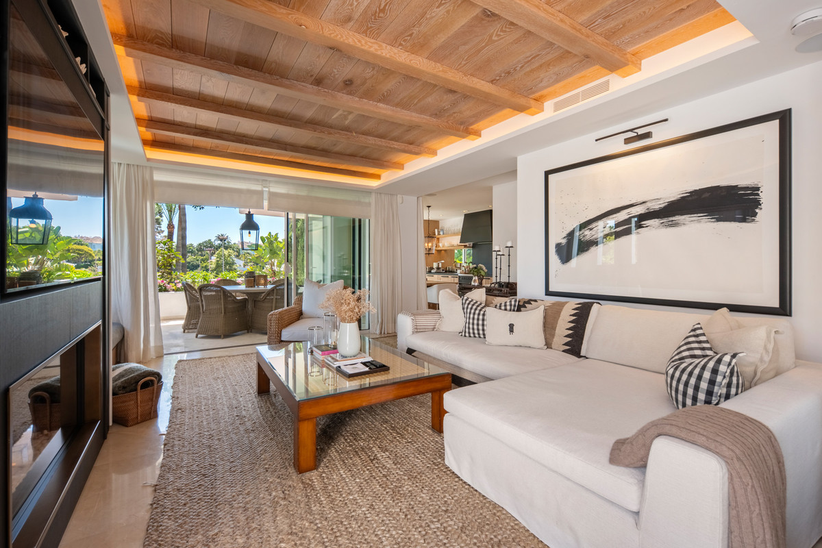 1 Bedroom Apartment for Sale in The Golden Mile