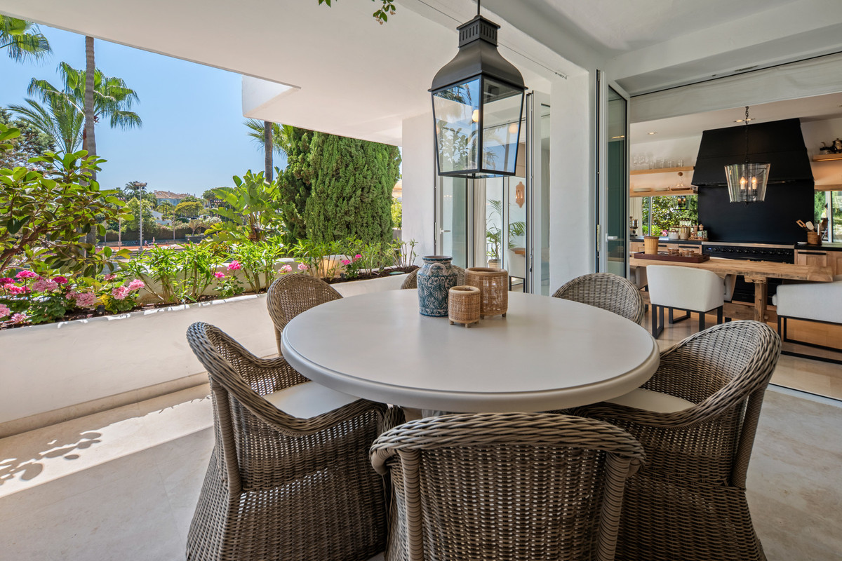 1 Bedroom Apartment for Sale in The Golden Mile — view 13