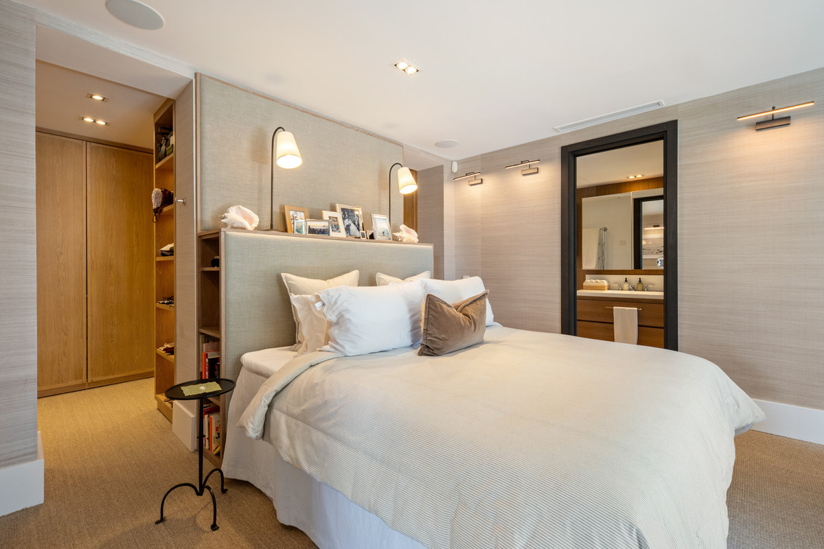 1 Bedroom Apartment for Sale in The Golden Mile — view 16