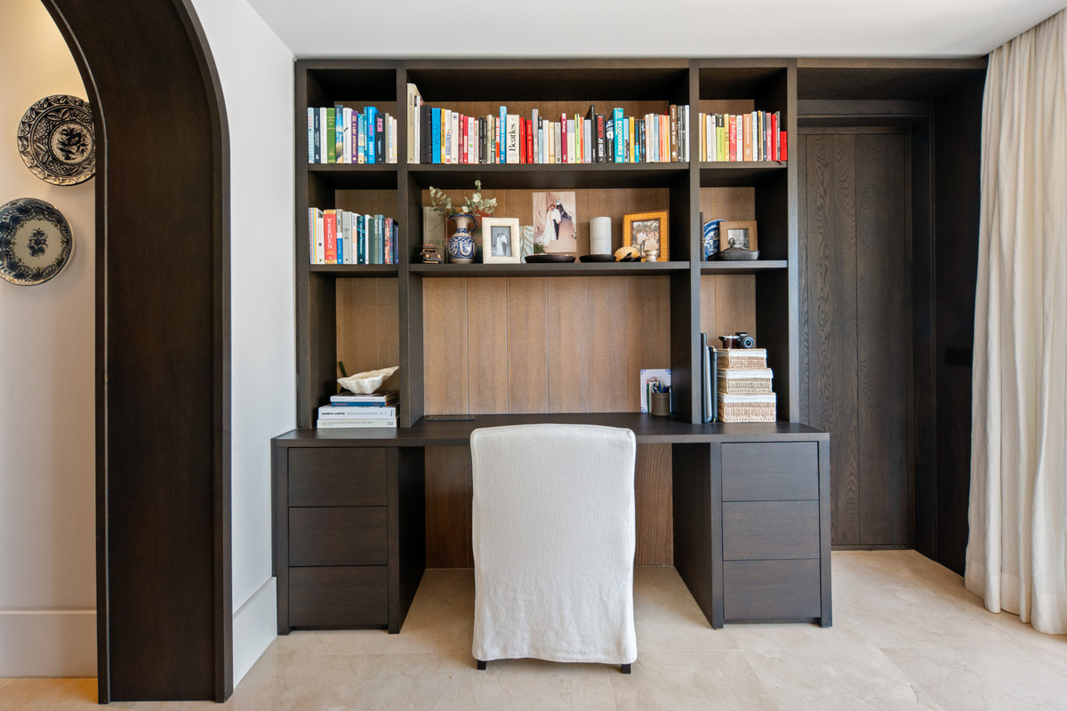 1 Bedroom Apartment for Sale in The Golden Mile — view 4