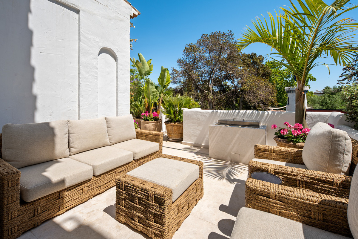 1 Bedroom Apartment for Sale in The Golden Mile — view 5