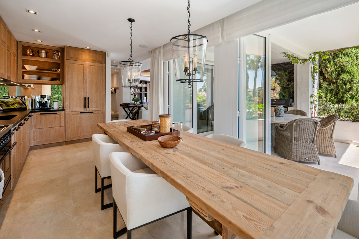 1 Bedroom Apartment for Sale in The Golden Mile — view 7