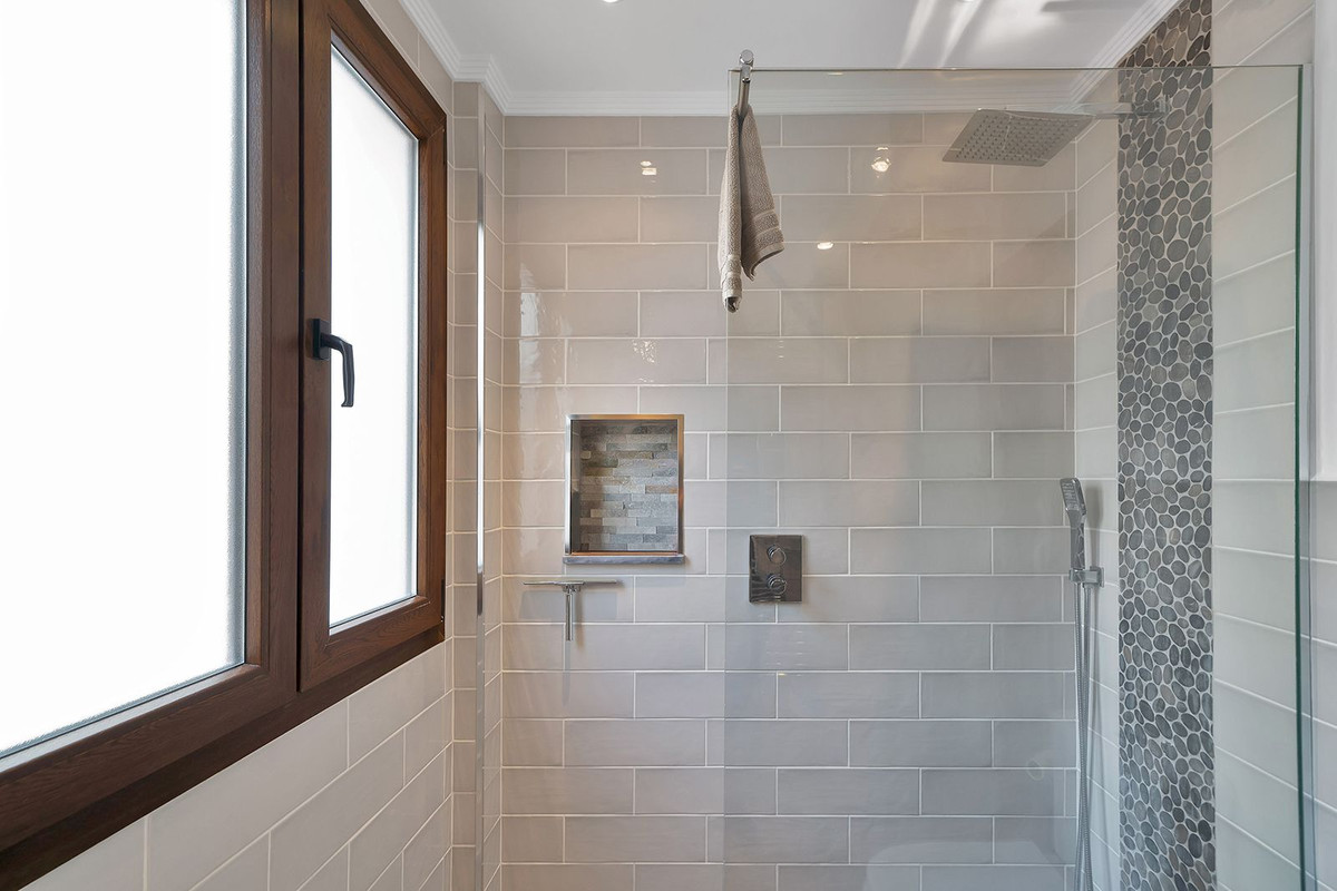 2 Bedroom Apartment for Sale in Benahavís — view 13