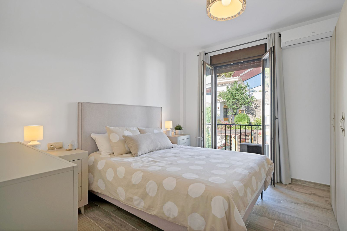 2 Bedroom Apartment for Sale in Benahavís — view 15