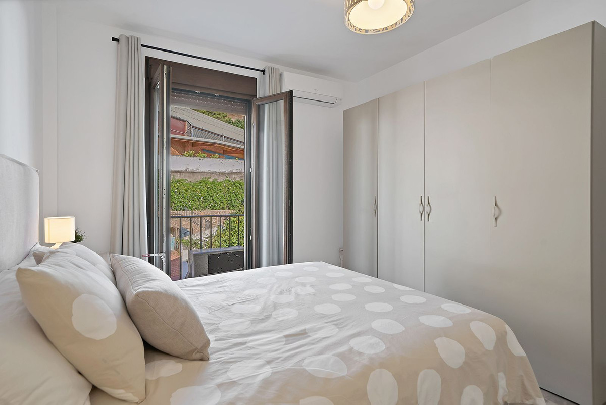 2 Bedroom Apartment for Sale in Benahavís — view 17