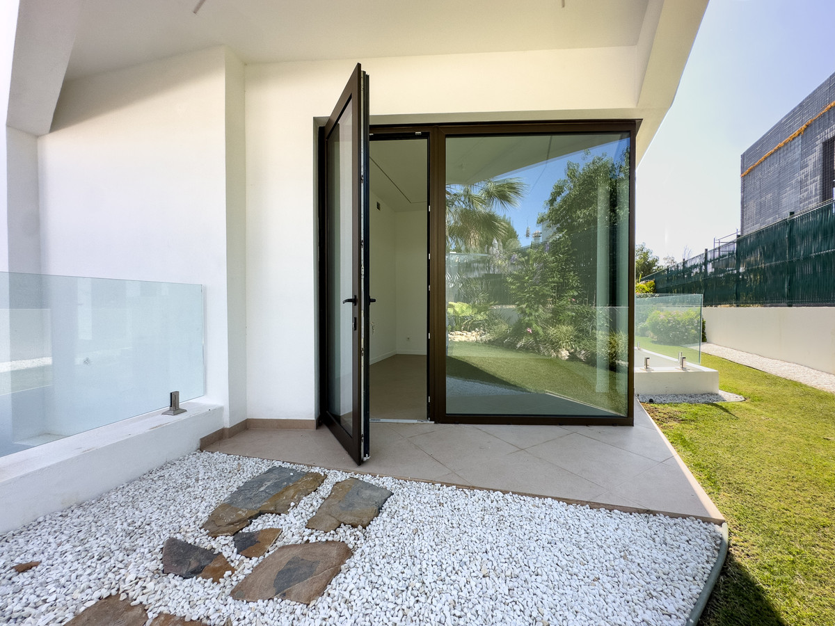 4 Bedroom Villa for Sale in Estepona — view 13
