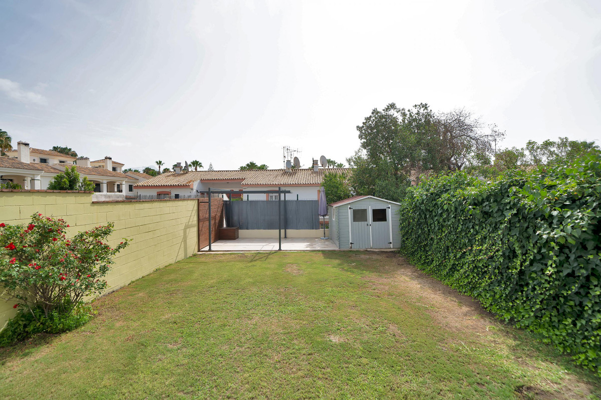 3 Bedroom Villa for Sale in Estepona — view 12