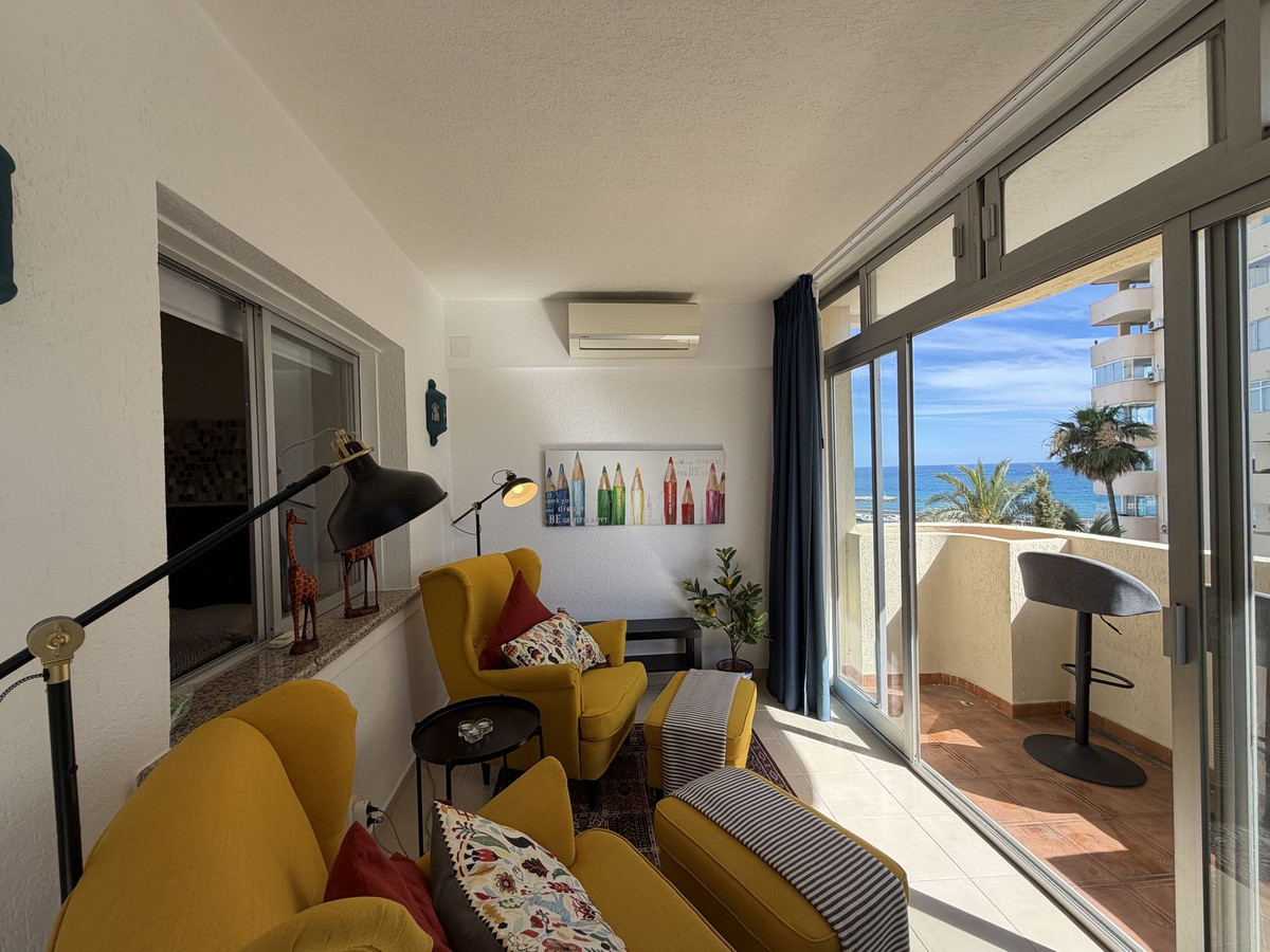 1 Dormitorios Apartamento en Venta en Estepona — view 2