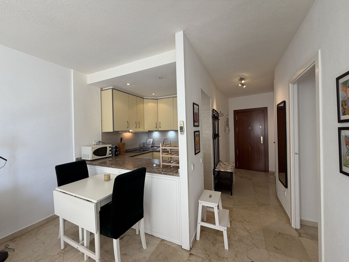 1 Dormitorios Apartamento en Venta en Estepona — view 19