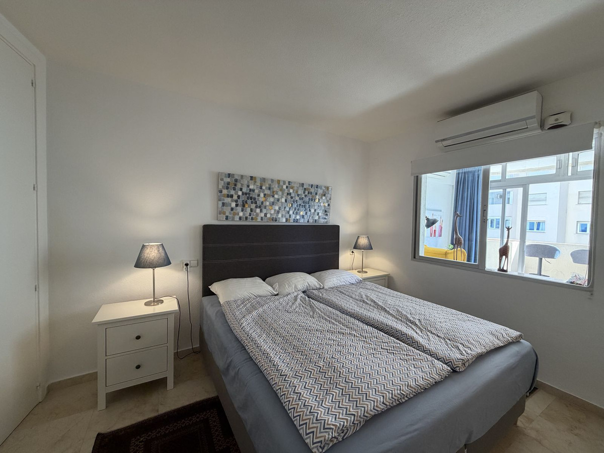 1 Dormitorios Apartamento en Venta en Estepona — view 4