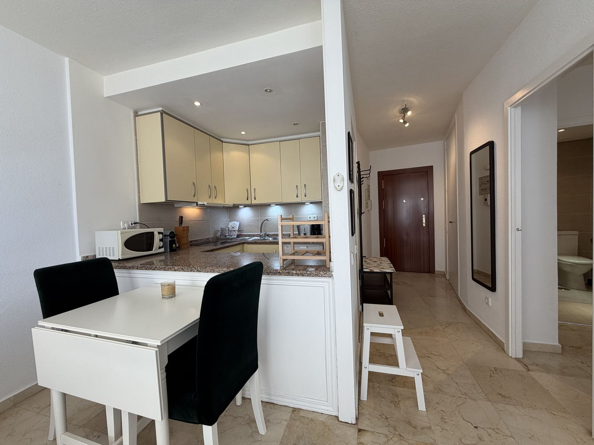 1 Dormitorios Apartamento en Venta en Estepona — view 9
