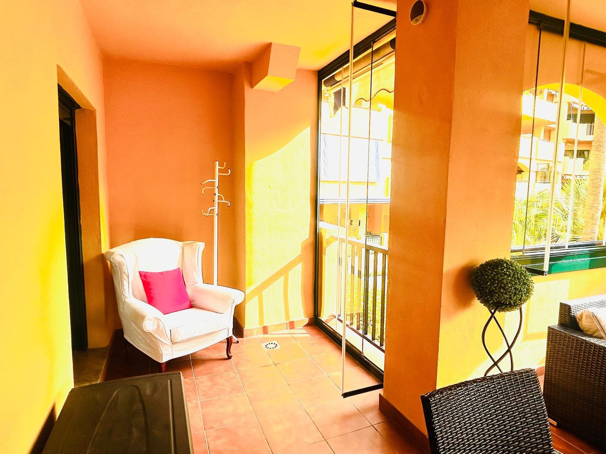 2 Bedroom Apartment for Sale in San Pedro de Alcántara — 6
