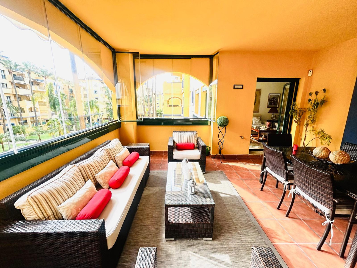 2 Bedroom Apartment for Sale in San Pedro de Alcántara — view 10