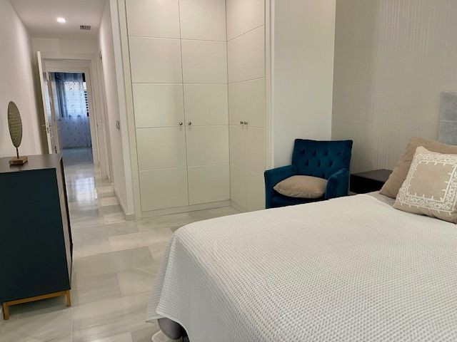 3 Bedroom Apartment for Sale in Marbella — view 13