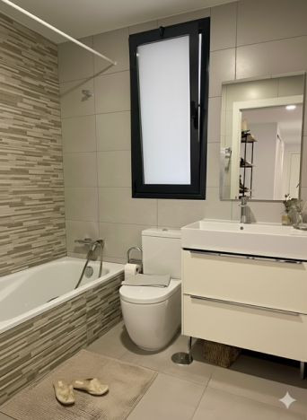 3 Bedroom Apartment for Sale in Marbella — view 17