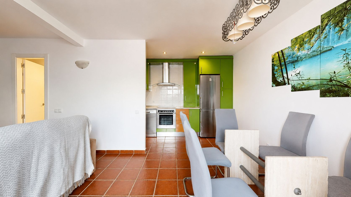3 Bedroom Villa for Sale in Estepona — view 16