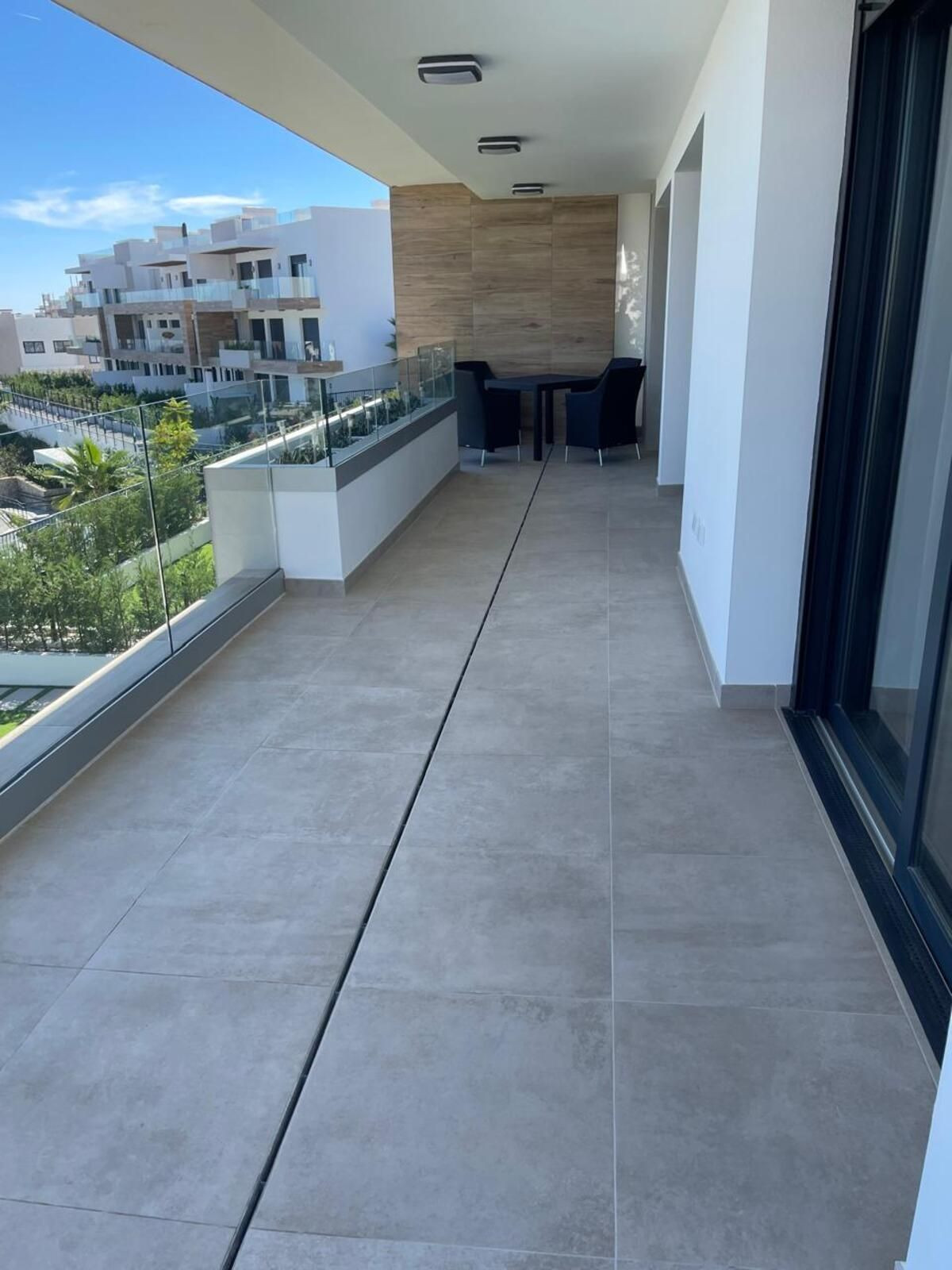 3 Bedroom Apartment for Sale in Estepona — 9