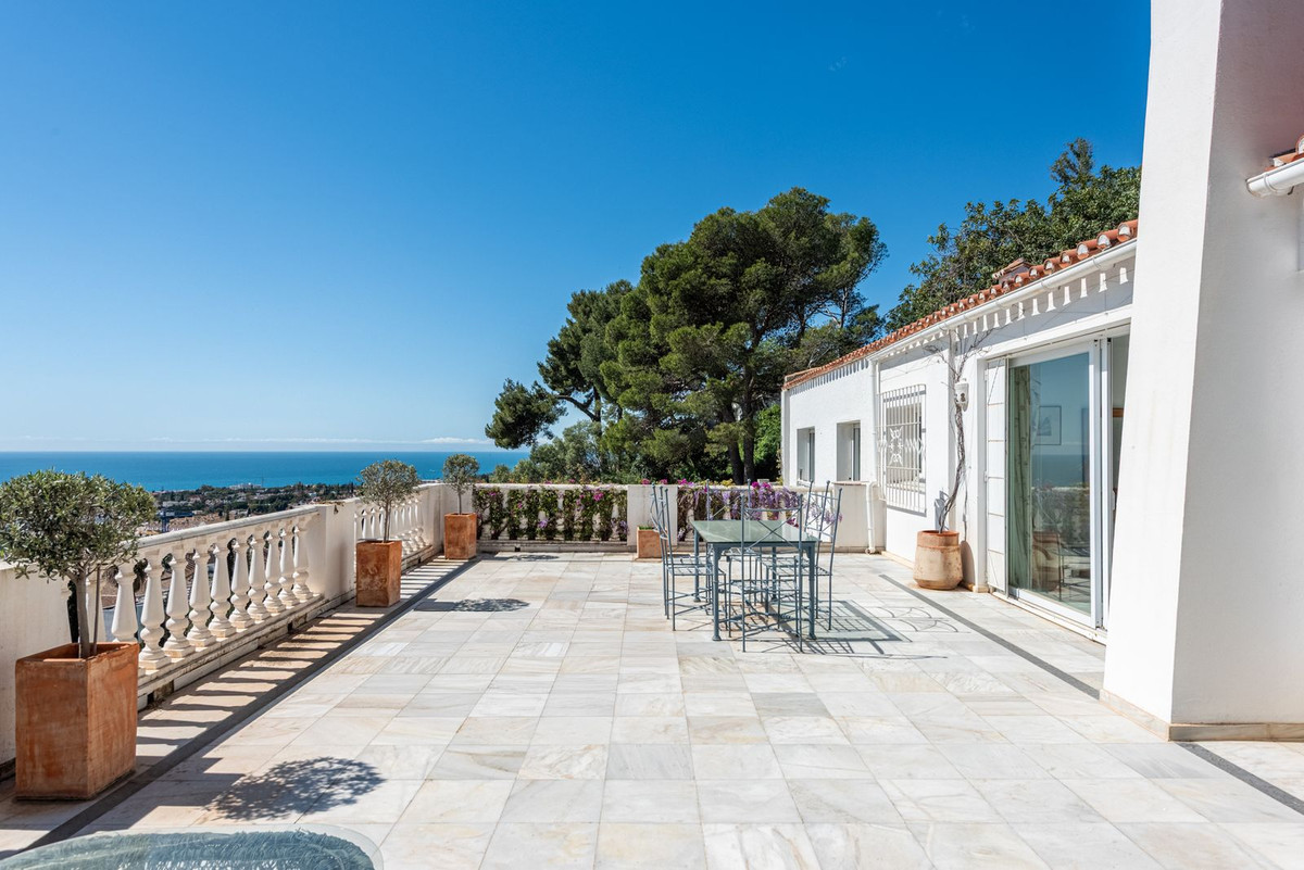 5 Dormitorios Villa en Venta en Marbella — view 11