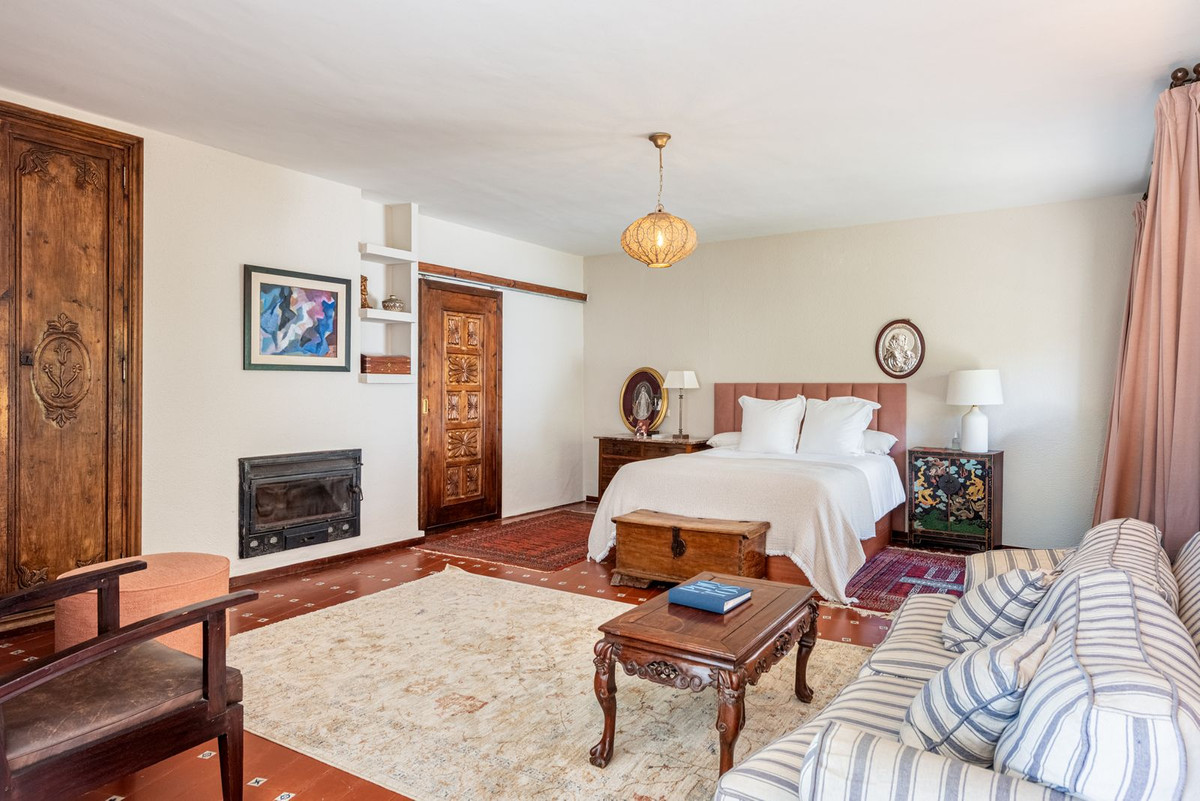 5 Dormitorios Villa en Venta en Marbella — view 7