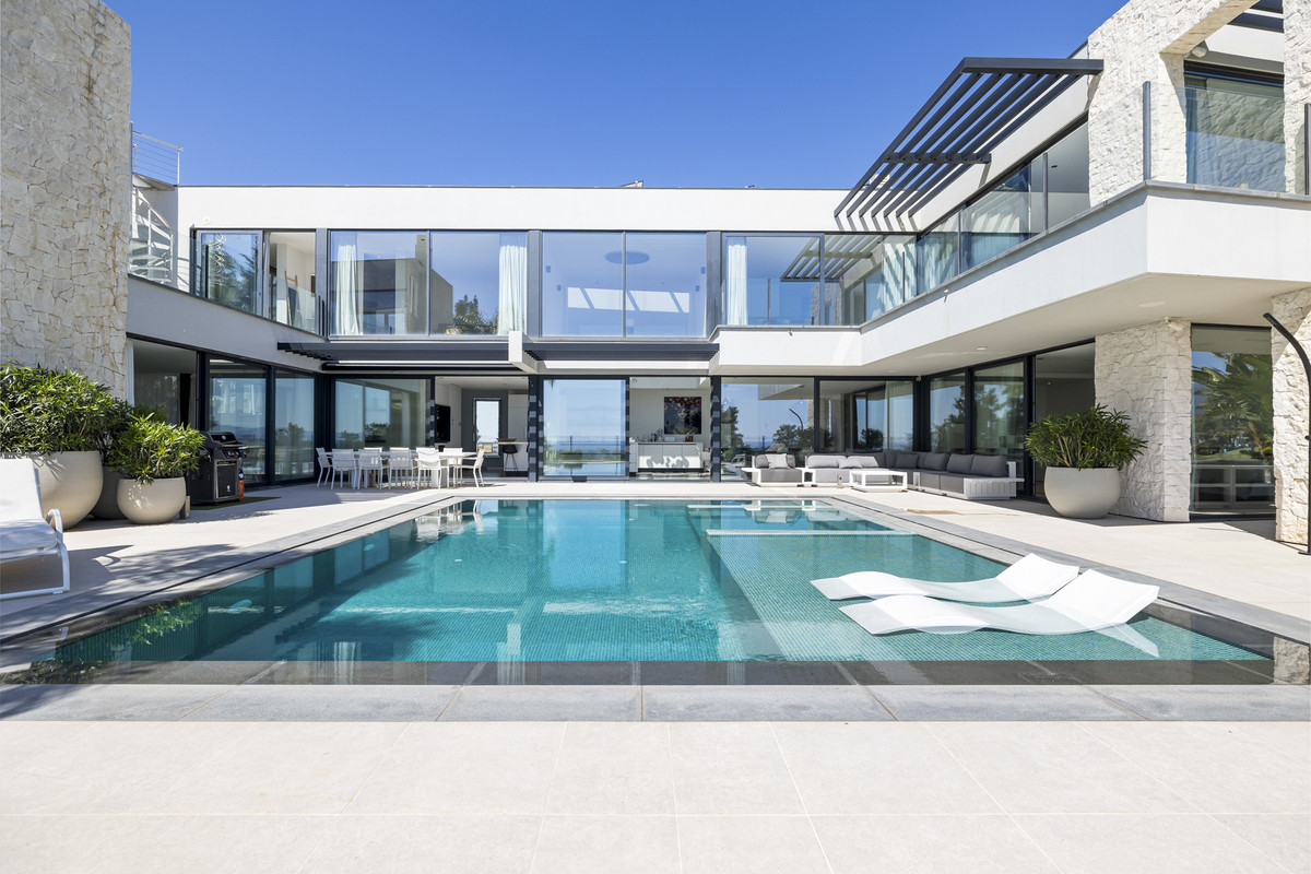 5 Bedroom Villa for Sale in Benahavís — view 14